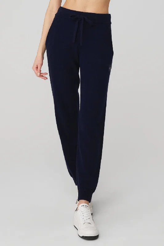 Casual Clothes For Women High-Waist Cashmere Jet Set Pant - Navy