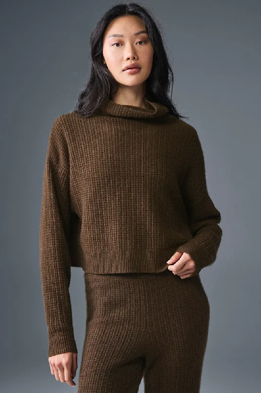 Sustainable Women's Apparel Cashmere Plush Waffle Turtleneck Pullover - Espresso