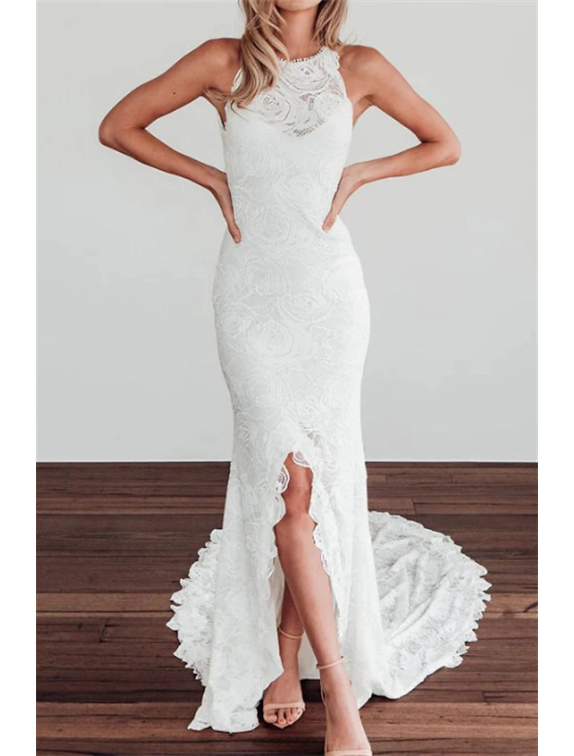 Women's Elegant Clothes Beach Open Back Boho Wedding Dresses Mermaid / Trumpet Halter Neck Sleeveless Chapel Train Lace Bridal Gowns With Appliques Solid Color