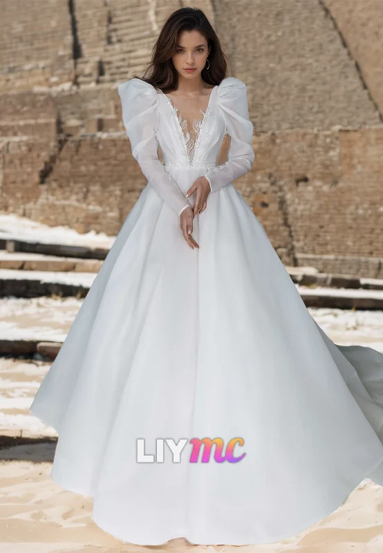 Women's Formal Event Outfit V-Neck Long Sleeves Appliques Pleated A-Line Wedding Dress