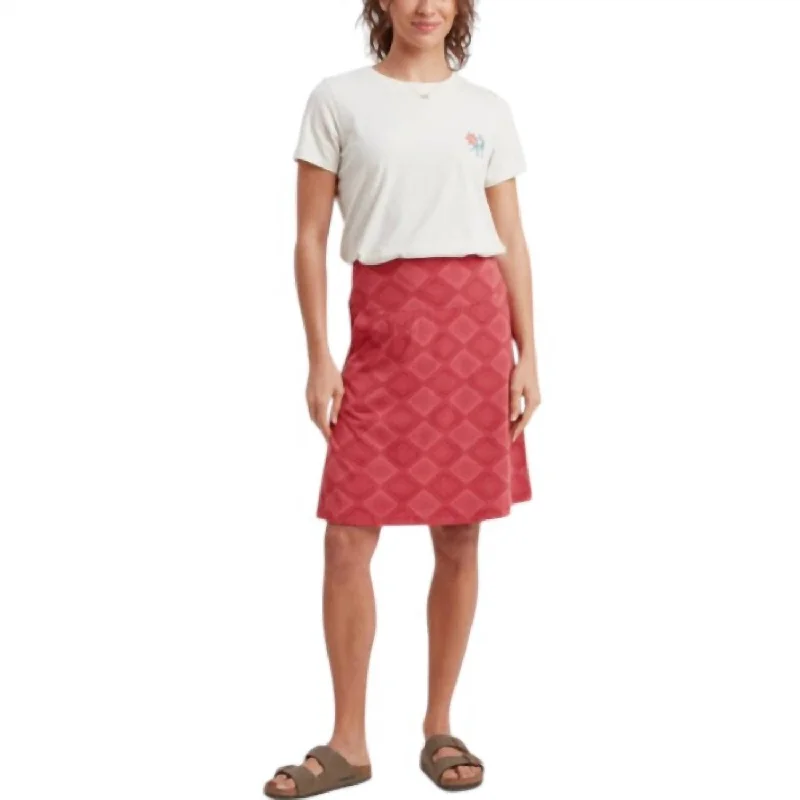 Women's Athletic Garments Padma Pull-On Skirt In Mineral Red