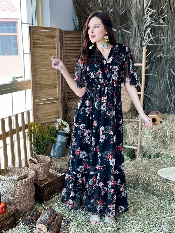 Women's Stylish Vacation Attire Lyra Black Floral Dress