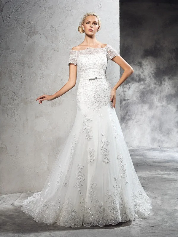 Women's Relaxed Outfit Sheath/Column Off-the-Shoulder Applique Short Sleeves Long Net Wedding Dresses