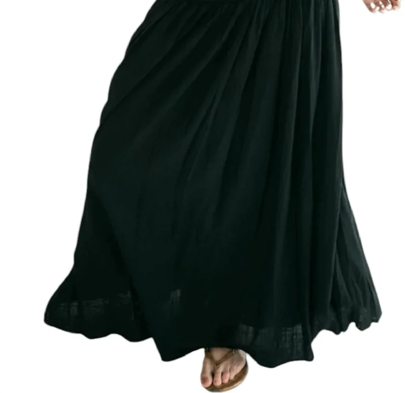 Women's Chic Outfit Brinley Maxi Skirt In Black