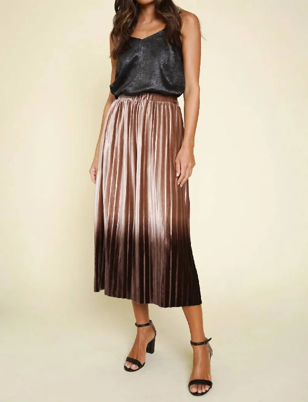 Women's Formal Event Clothing Velvet Ombre Pleated Skirt In Rose Gold