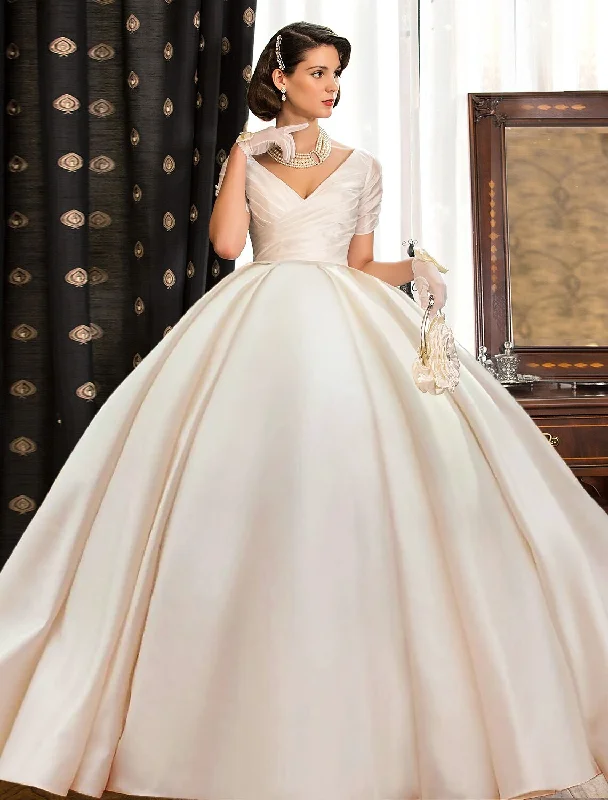 Women's Plus-Size Outfit Engagement Formal Fall Wedding Dresses Ball Gown V Neck Short Sleeve Court Train Satin Bridal Gowns With Ruched Solid Color