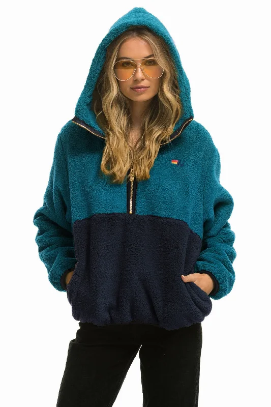 Women's High-Fashion Garments TEDDY UNISEX HOODED HALF ZIP COLOR BLOCK JACKET - CAPRI