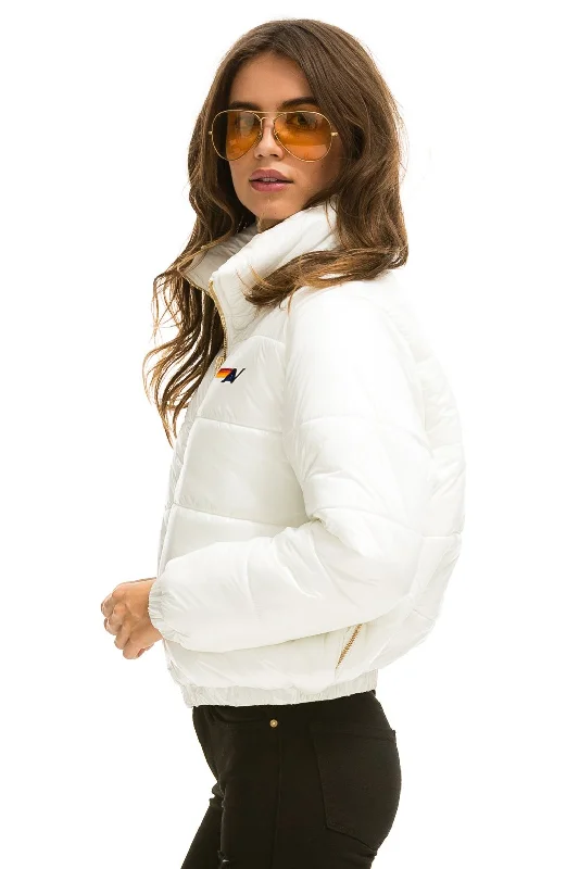 Women's Outfit BOLT LUXE APRES PUFFER JACKET - GLOSSY WHITE