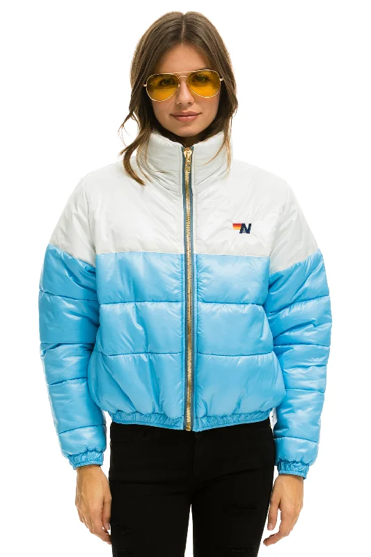 Women's Travel Outfit Set COLOR BLOCK HALF AND HALF APRES PUFFER JACKET - WHITE GLOSSY